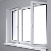 Portas e janelas de vidro ou madeira