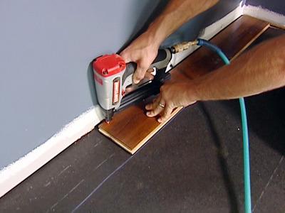 A permanente actualização e contacto com os diferentes materiais de acabamentos disponíveis no mercado, faz desta a equipa indicada para o ajudar, informar e para lhe apresentar as melhores soluções à medida do seu projecto.
