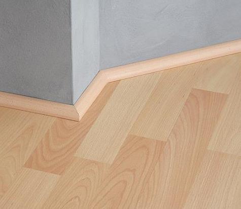 Os pisos em madeira sao detentores de uma grande adaptabilidade arquitetónica.
