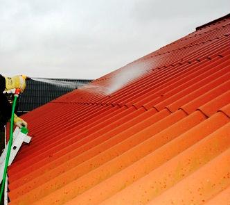 Dê uma nova vida à cobertura da sua casa. Para saber mais envie-nos um pedido de orçamento grátis.