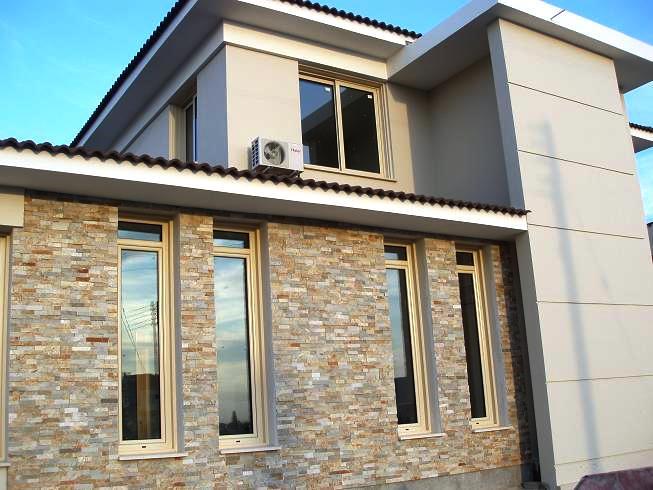 Numa remodelação as questões estéticas, económicas, sociais e ambientais impõem uma concepção multidisciplinar coordenada entre design, arquitectura e engenharia.