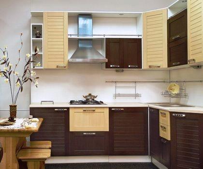 As cozinhas foram os espaços que mais evoluíram nos últimos tempos com o aparecimento de novos materiais pelo que é normalmente o espaço que mais beneficia numa remodelação.