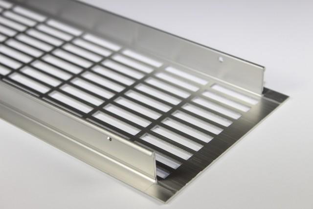 O alumínio ou o aço inox podem ser os materiais escolhidos para a execução destes elementos. 