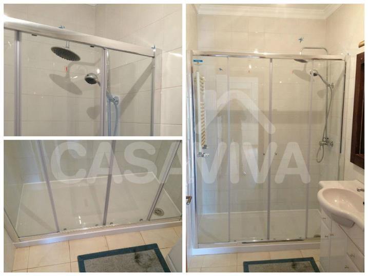 Foi instalado o sistema de duche idealizado pelo Cliente nesta divisria.