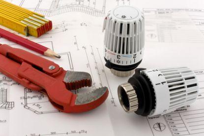 Canalização de água A escolha deve levar em linha de conta a finalidade da canalização, as pressões e temperaturas a que está sujeita e as condições de exposição para além da expectativa de vida útil do material da tubagem.