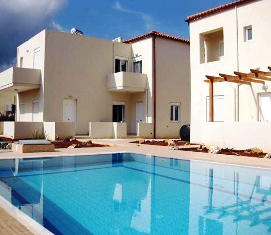 Todo o processo construtivo de uma piscina deve ser realizado com os cuidados máximos para evitar anomalias mais tarde durante a fase de utilização.